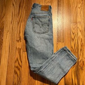 Levi’s | Size 25, 501 Skinny